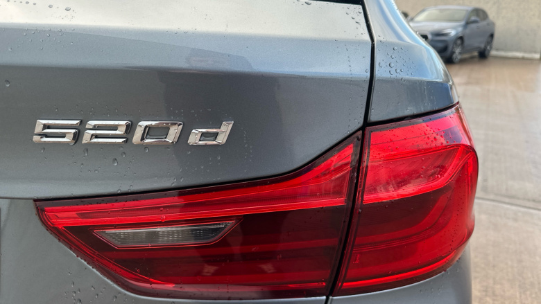 BMW 5 Series 520d MHT M Sport 5dr Auto Diesel Estate